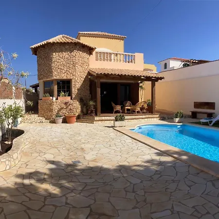 빌라 Ingrid. Piscina Exterior.